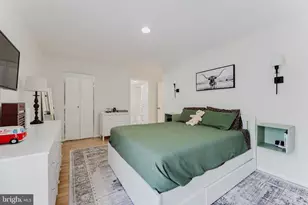11232 Chestnut Grove Square, Reston, VA 20190 - Photo 3