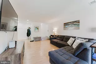 11232 Chestnut Grove Square, Reston, VA 20190 - Photo 15