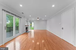 8952 Kenilworth Dr, Burke, VA 22015 - Photo 21