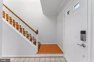 8952 Kenilworth Dr, Burke, VA 22015 - Photo 5