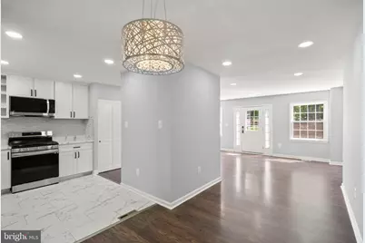 14832 Smethwick Place, Centreville, VA 20120 - Photo 9