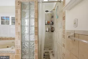 8619 Oak Chase Cir, Fairfax Station, VA 22039 - Photo 21