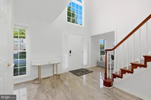 8619 Oak Chase Cir, Fairfax Station, VA 22039 - Photo 3