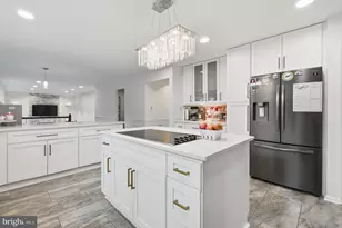8619 Oak Chase Cir, Fairfax Station, VA 22039 - Photo 7