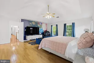 8619 Oak Chase Cir, Fairfax Station, VA 22039 - Photo 17