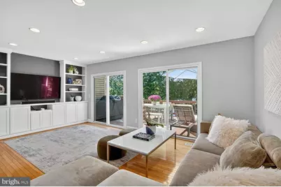 2922 Bridgehampton Court, Falls Church, VA 22042 - Photo 9