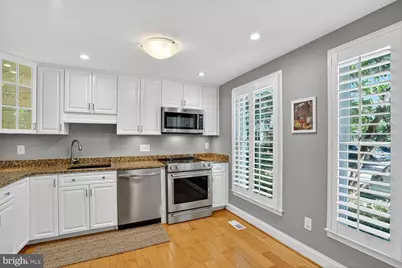2922 Bridgehampton Court, Falls Church, VA 22042 - Photo 5