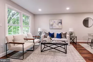 7832 Gum Springs Village Dr, Alexandria, VA 22306 - Photo 7