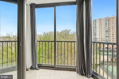 5904 Mount Eagle Drive #718, Alexandria, VA 22303 - Photo 25