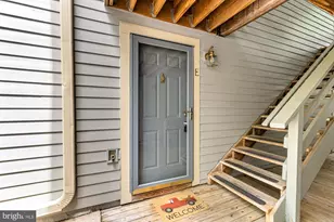 2225 Lovedale Ln, Reston, VA 20191 - Photo 3