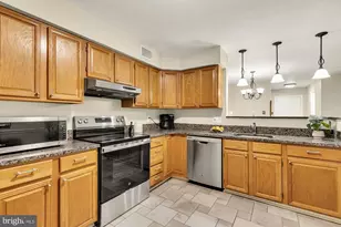 2225 Lovedale Ln, Reston, VA 20191 - Photo 9