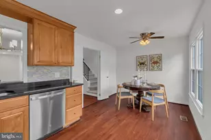 5629 Rapid Run Ct, Burke, VA 22015 - Photo 9