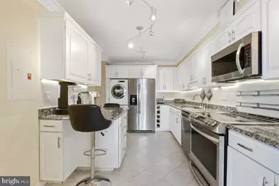 5904 Mount Eagle Drive #516, Alexandria, VA 22303 - Photo 11