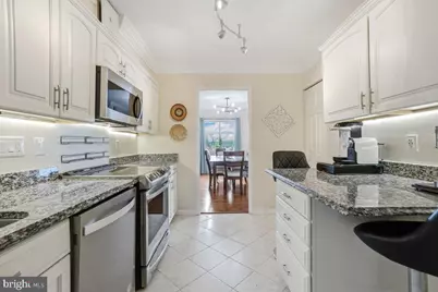 5904 Mount Eagle Drive #516, Alexandria, VA 22303 - Photo 13