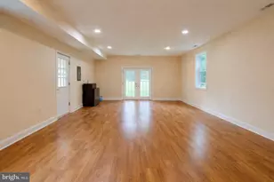 7313 Byrneley Ln, Annandale, VA 22003 - Photo 47