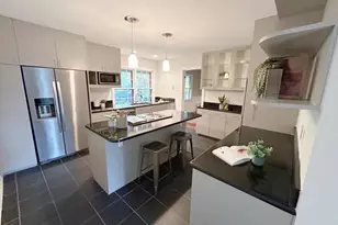 6515 Old Chesterbrook Rd, McLean, VA 22101 - Photo 9