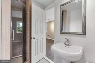 6515 Old Chesterbrook Rd, McLean, VA 22101 - Photo 41