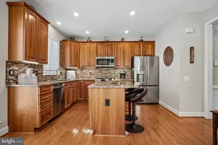 5989 Grand Pavilion Way, Alexandria, VA 22303 - Photo 7