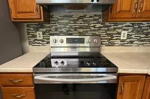 6458 Autumn Glen Ct, Alexandria, VA 22312 - Photo 9