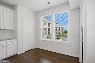 13367 Launders St, Herndon, VA 20171 - Photo 9