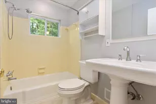 2406 Claremont Dr, Falls Church, VA 22043 - Photo 19