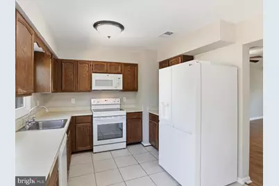 14219 Heritage Crossing Lane, Centreville, VA 20120 - Photo 13