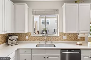 12957 Wood Cres Cir, Herndon, VA 20171 - Photo 17