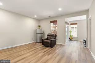12957 Wood Cres Cir, Herndon, VA 20171 - Photo 5