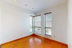 11208 Chestnut Grove Square, Reston, VA 20190 - Photo 17