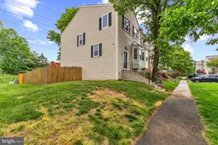 12346 Field Lark Ct, Fairfax, VA 22033 - Photo 3