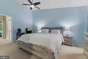 12346 Field Lark Ct, Fairfax, VA 22033 - Photo 15