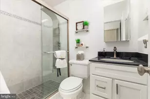 5406 Leeway Ct, Fairfax, VA 22032 - Photo 17