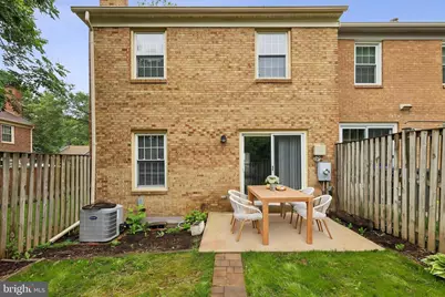 7937 Bethelen Woods Lane, Springfield, VA 22153 - Photo 11