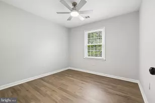 7937 Bethelen Woods Ln, Springfield, VA 22153 - Photo 27