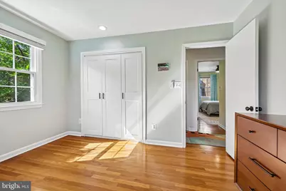 7438 Hallcrest Drive, McLean, VA 22102 - Photo 19
