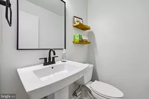 7438 Hallcrest Dr, McLean, VA 22102 - Photo 15