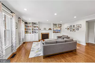 7438 Hallcrest Drive, McLean, VA 22102 - Photo 7