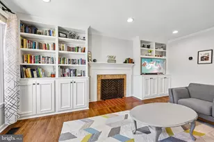 7438 Hallcrest Dr, McLean, VA 22102 - Photo 9