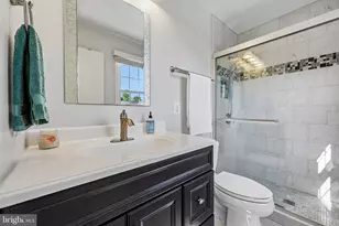 7438 Hallcrest Dr, McLean, VA 22102 - Photo 21