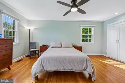 7438 Hallcrest Drive, McLean, VA 22102 - Photo 17