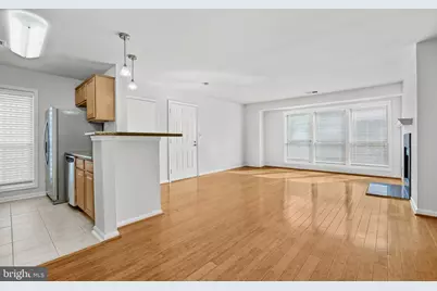 3175 Summit Square Drive #5-E12, Oakton, VA 22124 - Photo 7