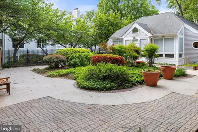 3175 Summit Square Drive #5-E12, Oakton, VA 22124 - Photo 35