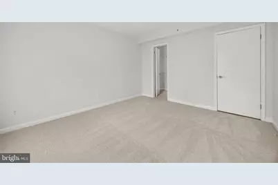 3175 Summit Square Drive #5-E12, Oakton, VA 22124 - Photo 15