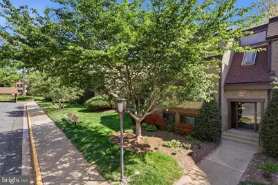 1637 Parkcrest Circle #8E/300, Reston, VA 20190 - Photo 3