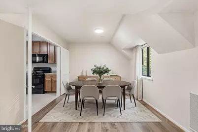 1637 Parkcrest Circle #8E/300, Reston, VA 20190 - Photo 5