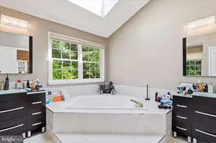 11514 Seneca Woods Ct, Great Falls, VA 22066 - Photo 49