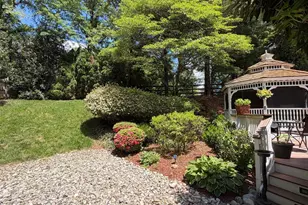 11514 Seneca Woods Ct, Great Falls, VA 22066 - Photo 15