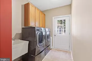 11514 Seneca Woods Ct, Great Falls, VA 22066 - Photo 39