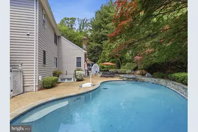 11514 Seneca Woods Court, Great Falls, VA 22066 - Photo 7
