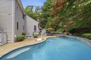 11514 Seneca Woods Ct, Great Falls, VA 22066 - Photo 7